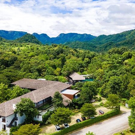 Rain Tree Khao Yai Hotel Pak Chong Dış mekan fotoğraf